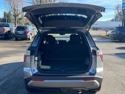 New 2026 Chevrolet Equinox LT w/ Safety and Technology Package FWD image 7