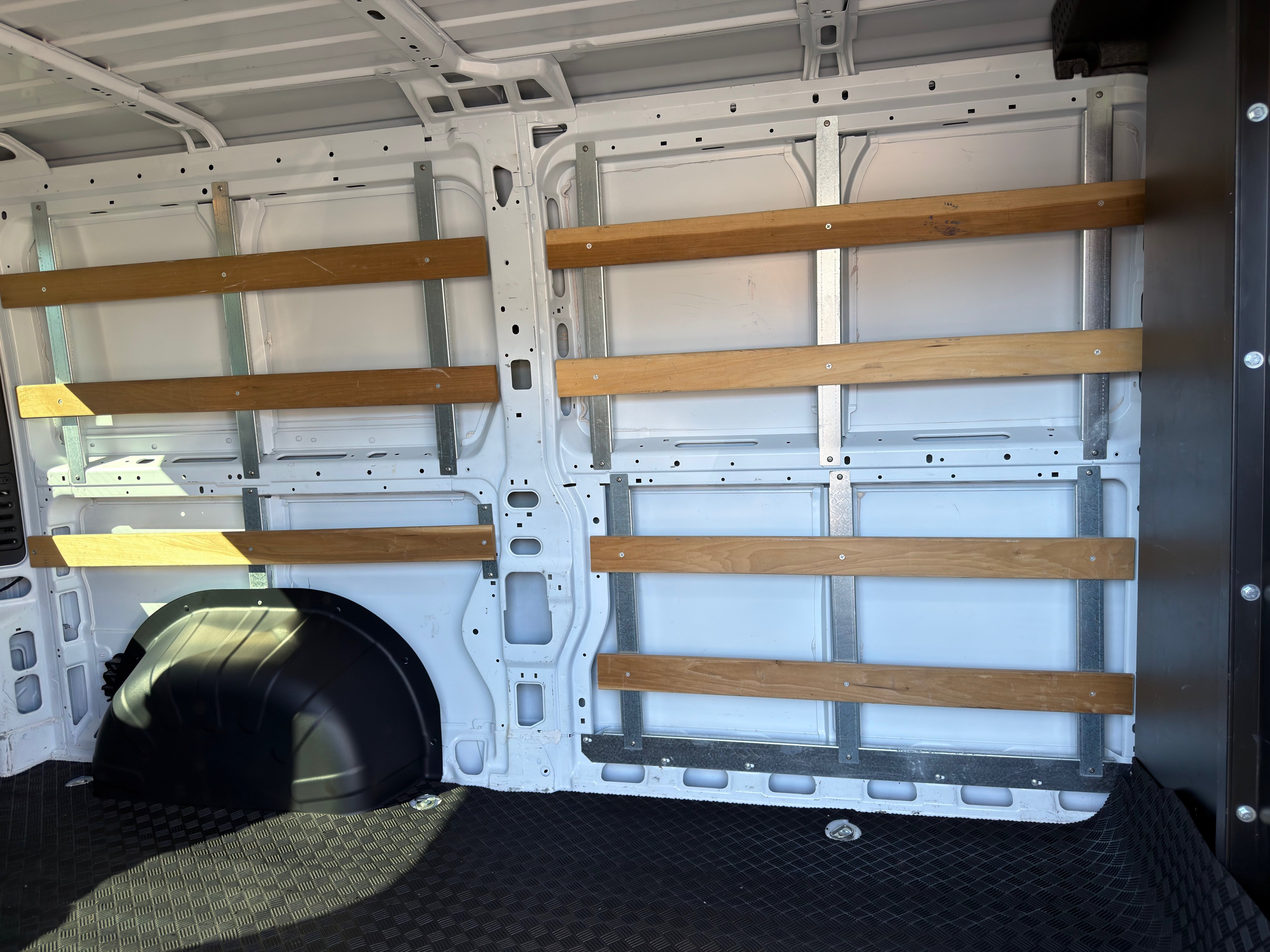 Used 2025 RAM ProMaster 2500 w/ U-Haul Equipment Group FWD image 14
