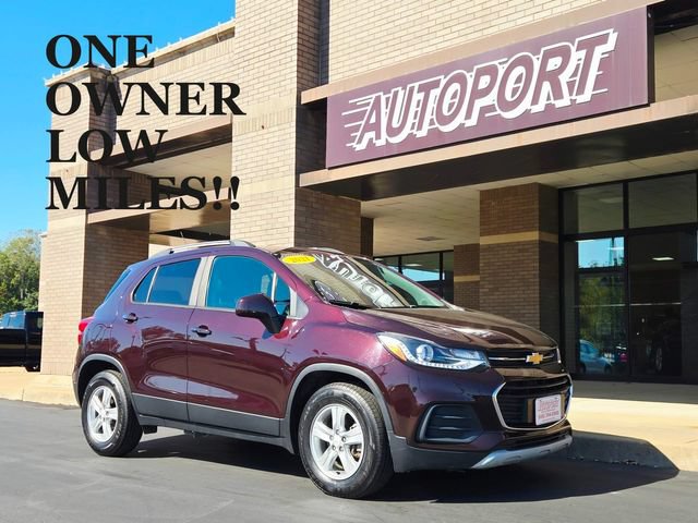 Used 2021 Chevrolet Trax LT w/ LT Convenience Package FWD image 1