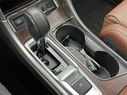 Used 2019 Subaru Ascent Touring w/ Popular Package #2A image 32