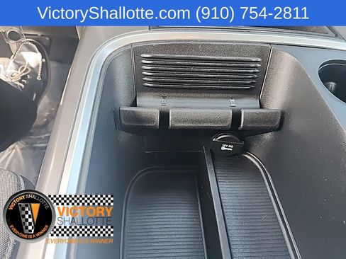 Certified 2022 RAM 1500 Classic SLT w/ Electronics Group AWD/4WD image 10