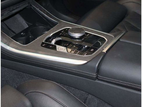 Certified 2024 BMW X5 sDrive40i w/ Premium Package RWD image 12
