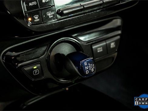 Used 2021 Toyota Prius XLE image 24