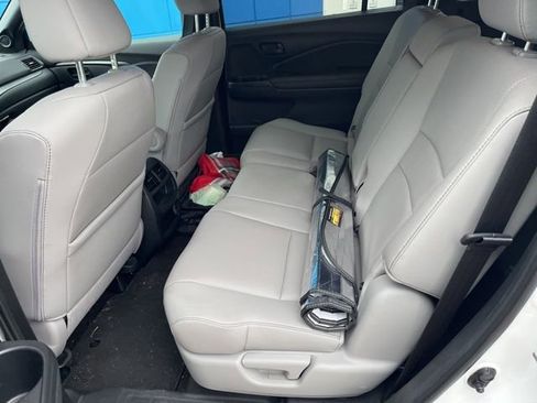 Used 2023 Honda Passport EX-L image 15