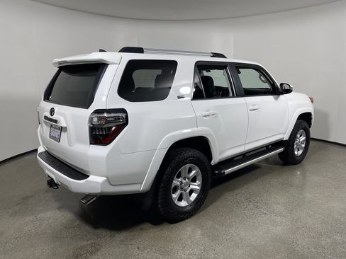 Certified 2022 Toyota 4Runner SR5 Premium w/ Moonroof Package RWD image 3