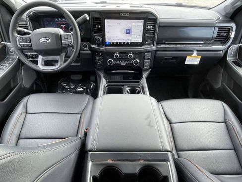 New 2026 Ford F250 Lariat w/ Black Appearance Package AWD/4WD image 11