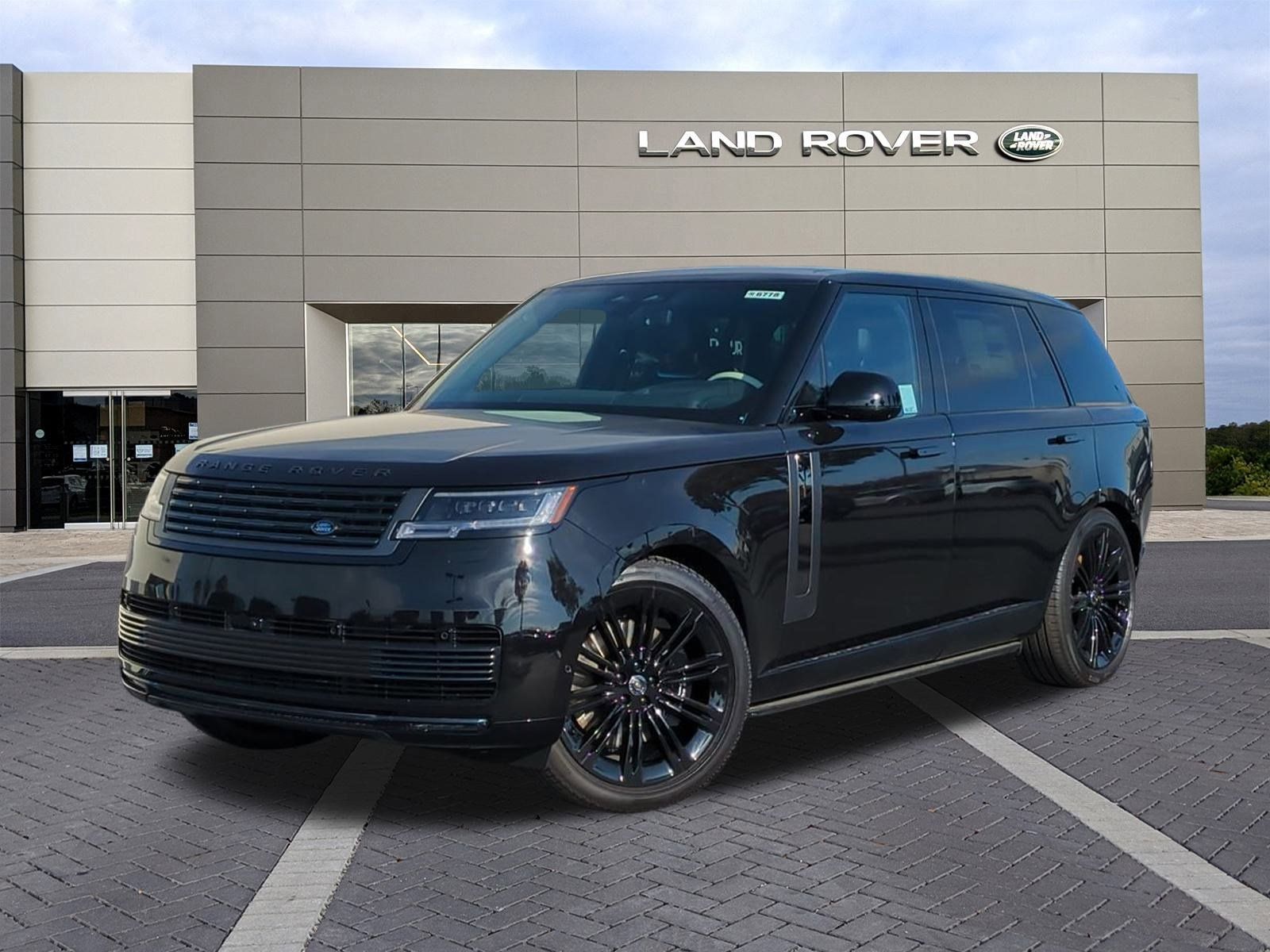 New 2025 Land Rover Range Rover SV AWD/4WD image 1