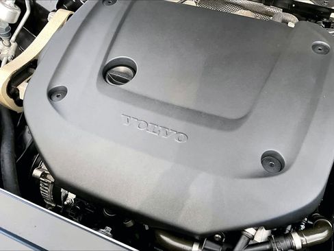 Used 2023 Volvo XC90 B6 Ultimate w/ Protection Package Premier image 33