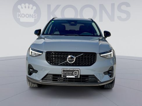 Certified 2023 Volvo XC40 B5 Plus w/ Protection Package Premier image 11