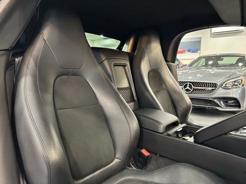 Used 2014 Jaguar F-TYPE Convertible image 13