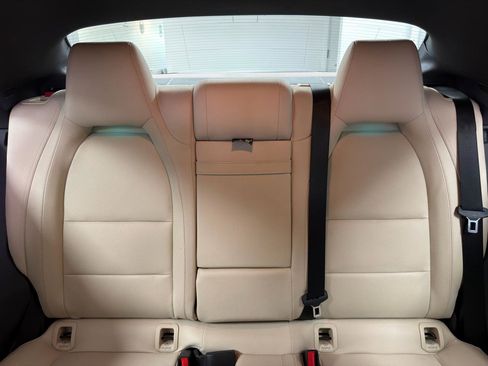 Used 2019 Mercedes-Benz CLA 250 image 31