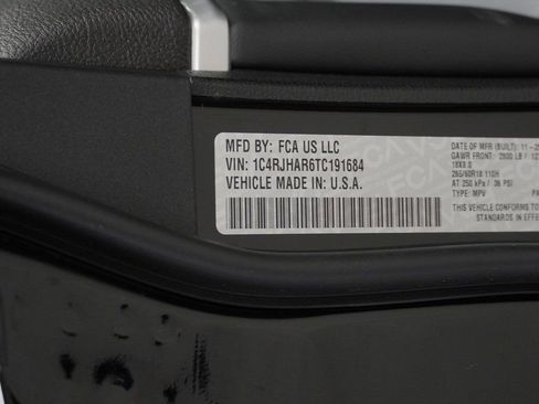 New 2026 Jeep Grand Cherokee Altitude image 39