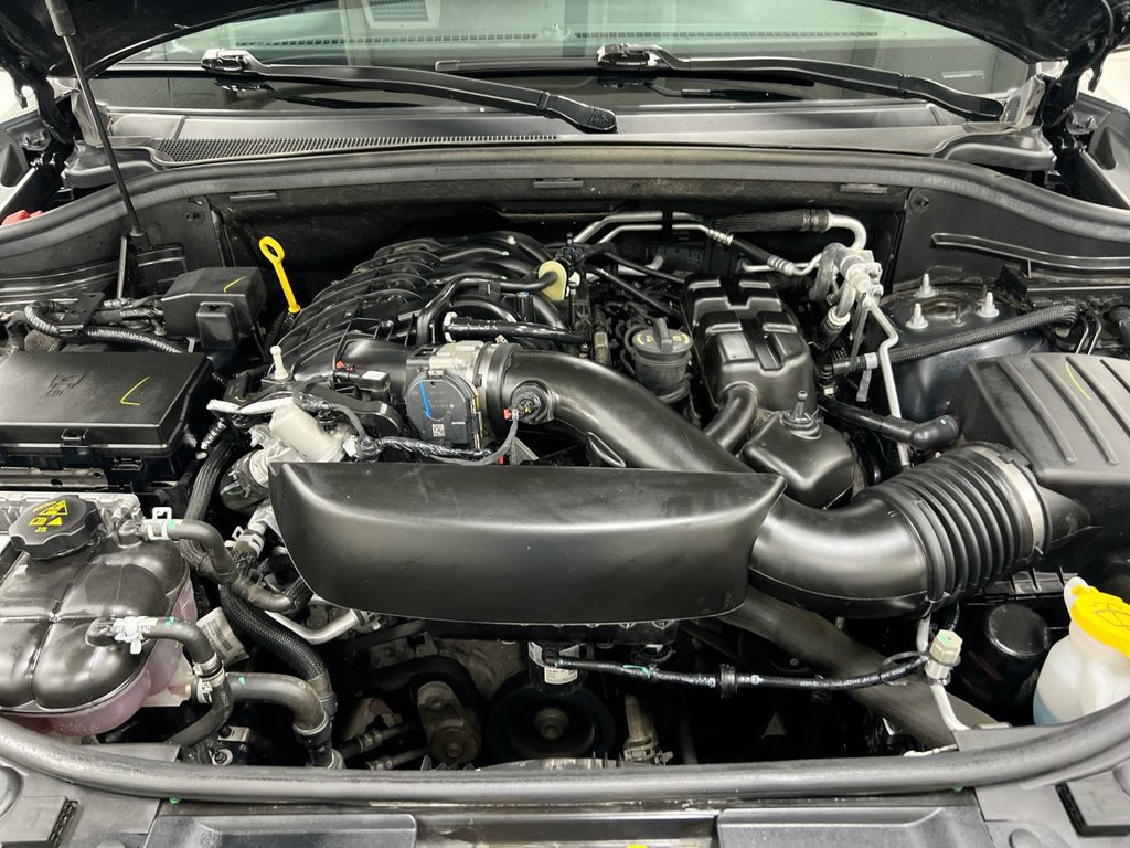 Used 2025 Dodge Durango GT AWD/4WD image 26