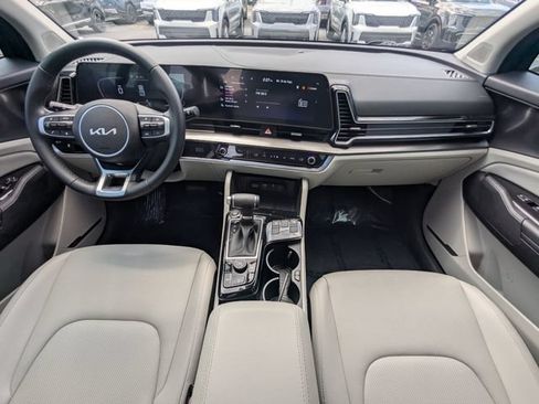 Certified 2025 Kia Sportage EX FWD image 16