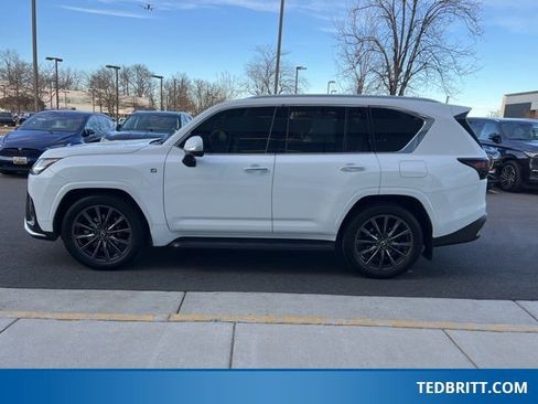 Used 2024 Lexus LX 600 F Sport image 4