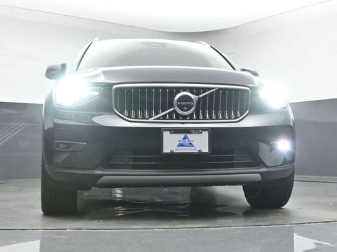Used 2023 Volvo XC40 B5 Ultimate w/ Protection Package Premier AWD/4WD image 11
