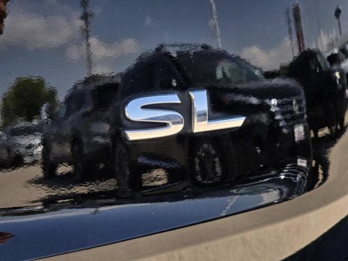 Used 2023 Nissan Rogue SL FWD image 10