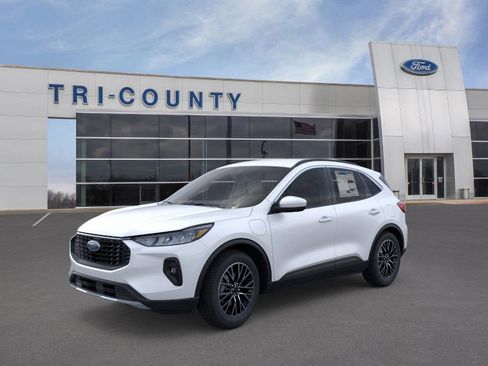 New 2026 Ford Escape SE FWD image 1