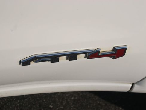 Used 2021 GMC Sierra 1500 AT4 w/ AT4 Value Package AWD/4WD image 11