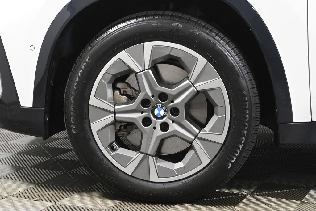 Used 2024 BMW X1 xDrive28i w/ Convenience Package AWD/4WD image 12