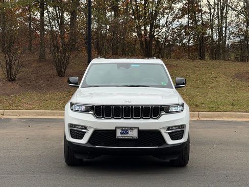 New 2025 Jeep Grand Cherokee Limited image 4