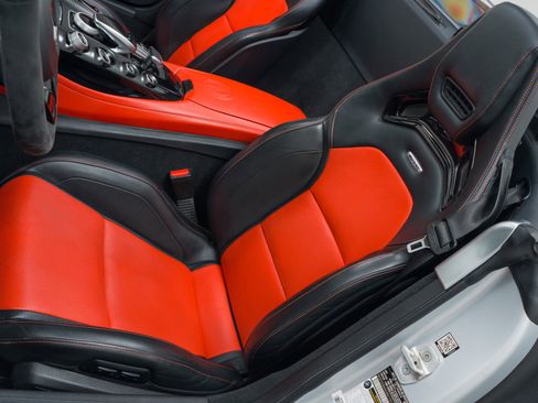 Used 2018 Mercedes-Benz AMG GT C image 23