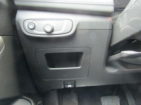 Used 2026 Chevrolet TrailBlazer LT image 12