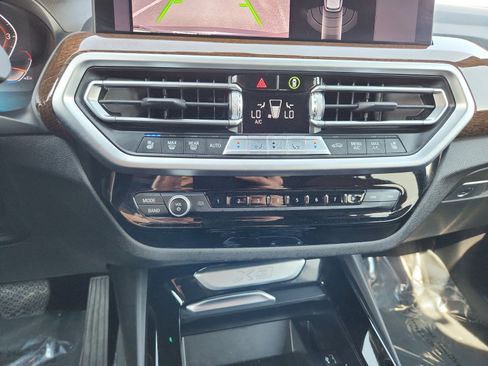 Used 2022 BMW X3 xDrive30i w/ Premium Package image 12