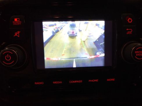 Used 2018 RAM ProMaster 1500 image 17