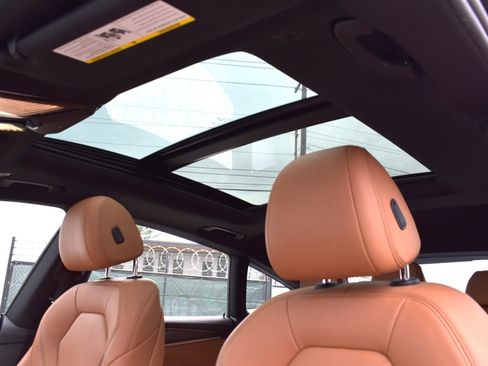 Used 2018 BMW 640i Gran Turismo xDrive image 13