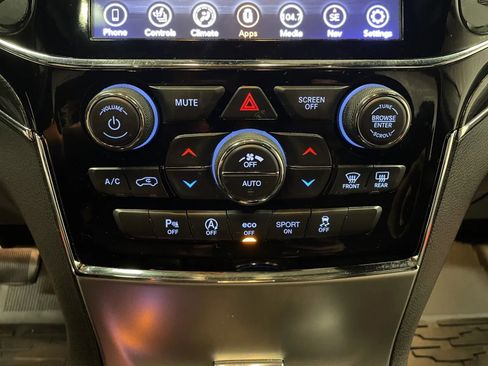 Used 2020 Jeep Grand Cherokee Trailhawk image 35