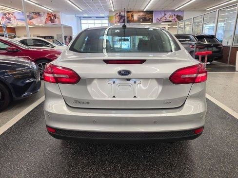 Used 2017 Ford Focus SEL FWD image 6