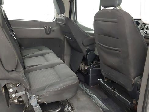 Used 2020 Ford Transit 350 XLT image 21