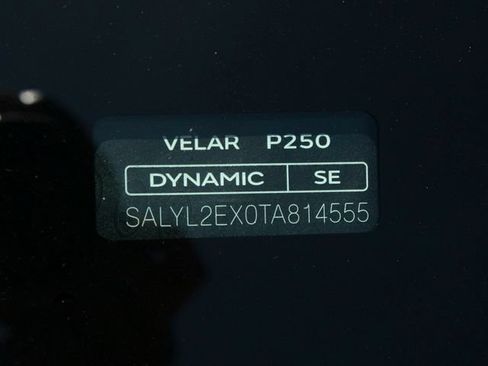 Used 2026 Land Rover Range Rover Velar Dynamic SE AWD/4WD image 34