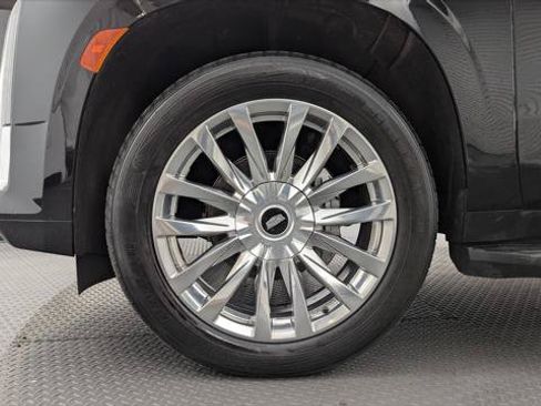 Used 2022 Cadillac Escalade ESV Luxury AWD/4WD image 30