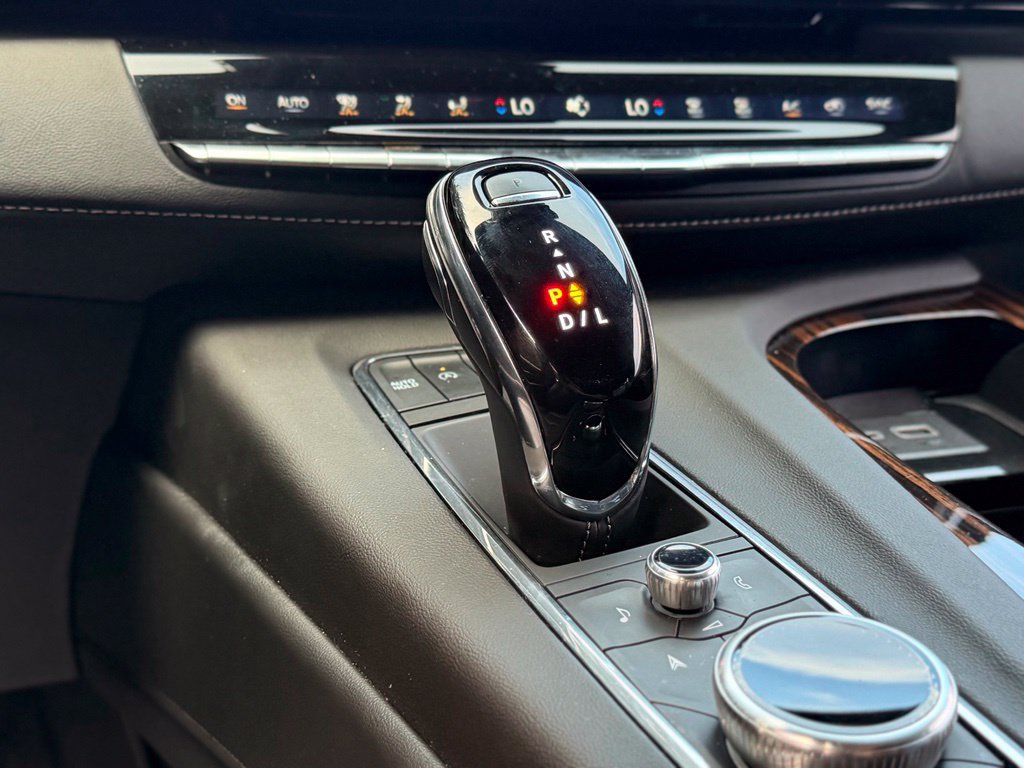 Used 2023 Cadillac Escalade Luxury RWD image 55
