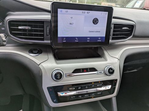 Used 2023 Ford Explorer XLT w/ Equipment Group 202A image 14