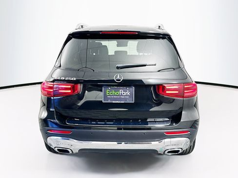 Used 2025 Mercedes-Benz GLB 250 image 7
