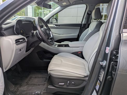 Used 2025 Hyundai Palisade SEL AWD/4WD image 15