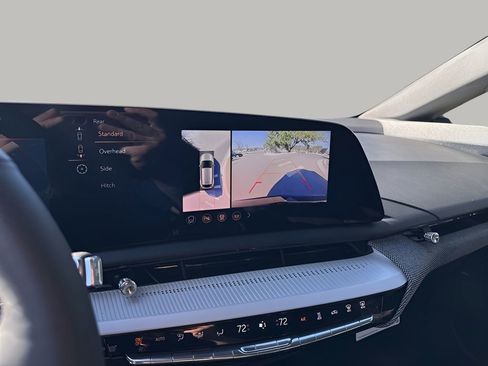 New 2026 Cadillac Optiq Luxury 1 image 39