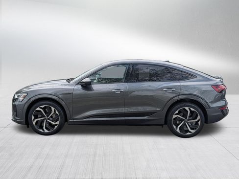 Used 2024 Audi Q8 e-tron Premium Plus w/ Premium Plus Package AWD/4WD image 4