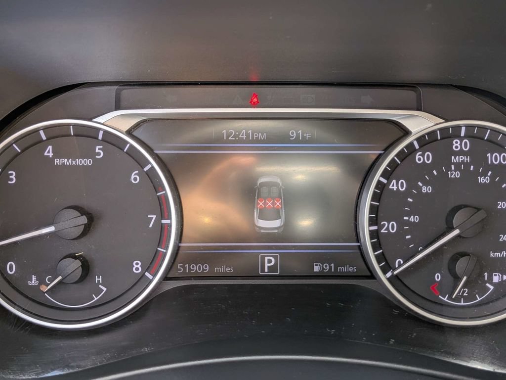 Used 2025 Nissan Sentra SV FWD image 26