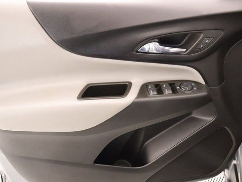 Used 2023 Chevrolet Equinox LT image 14