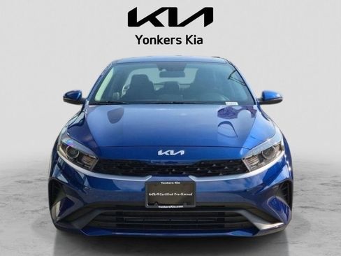 Certified 2023 Kia Forte LXS w/ LXS Technology Package FWD image 3