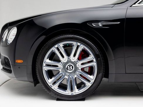 Used 2018 Bentley Flying Spur S V8 AWD/4WD image 28