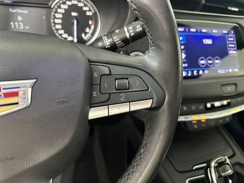 Used 2021 Cadillac XT4 Premium Luxury image 16