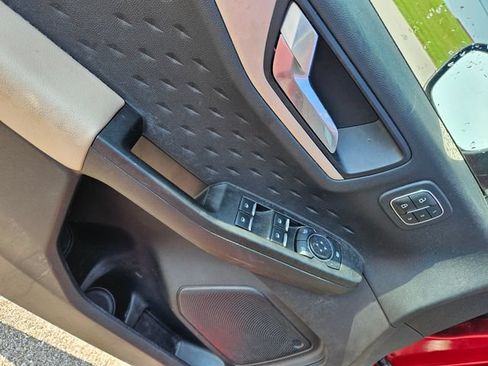 Used 2020 Ford Escape SEL FWD image 11
