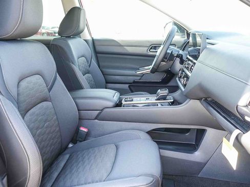 New 2026 Nissan Pathfinder SV AWD/4WD image 19
