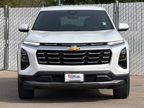Used 2026 Chevrolet Equinox LT AWD/4WD image 6