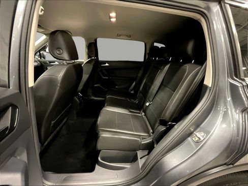 Used 2018 Volkswagen Tiguan SE AWD/4WD image 22
